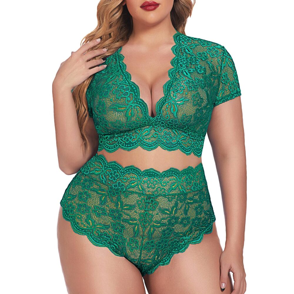 1104 Plus Size Lingerie Plus Floral Lace Scallop Trim Lingerie Set Deep V